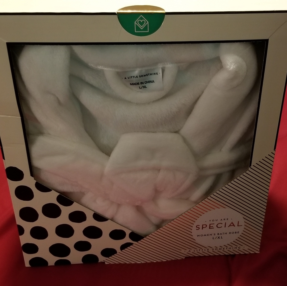Nwot You Are Special womens white bath robe l/xl